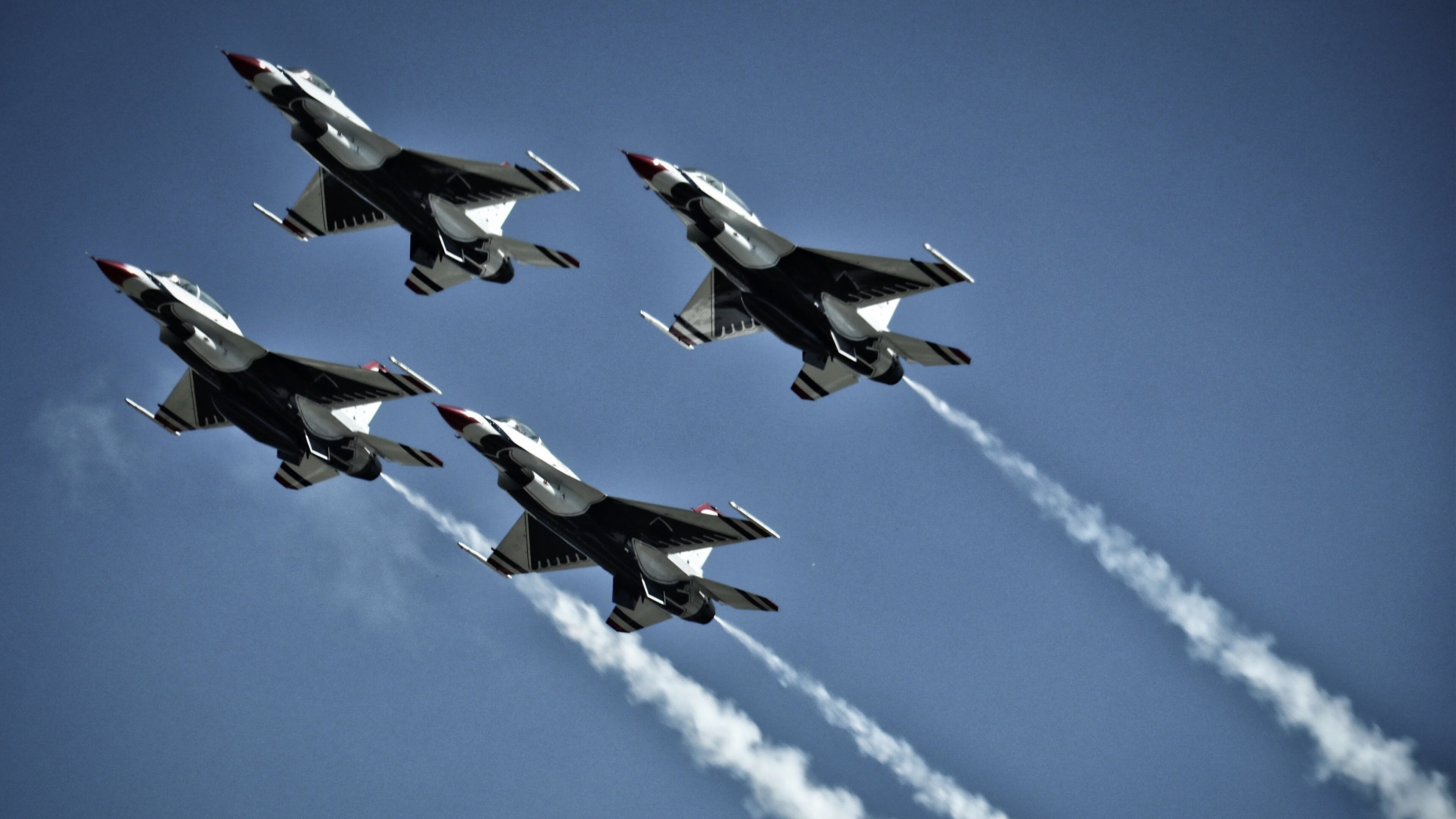 当西北狼遇上江南虎,利拉德时间点燃跨洋篮球之火