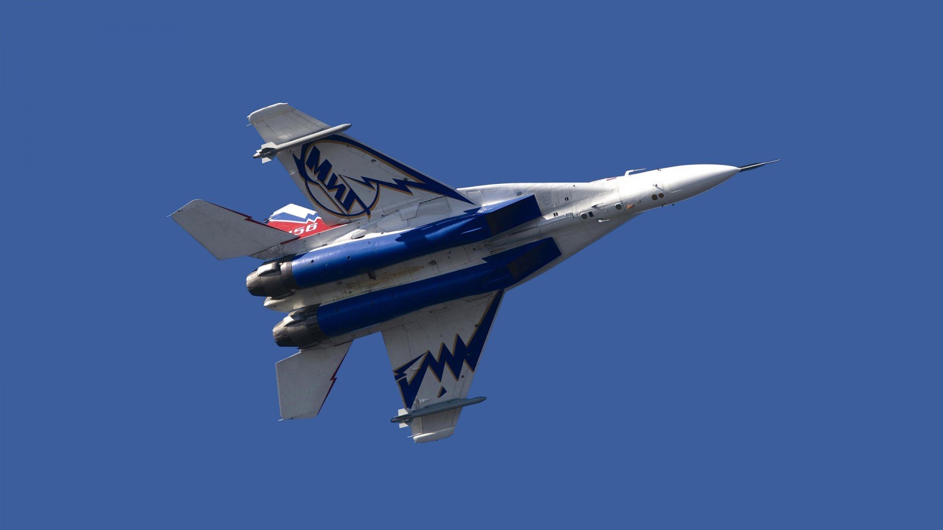 铁闸的觉悟，王者的苏醒，从巴斯托尼的爆发看巴萨如何重铸西班牙霸权