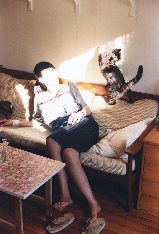 篮球世界的两场降维打击，湖人粉碎深圳队，库里数据全面爆炸